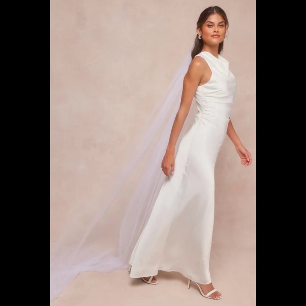 Lulus chapel veil